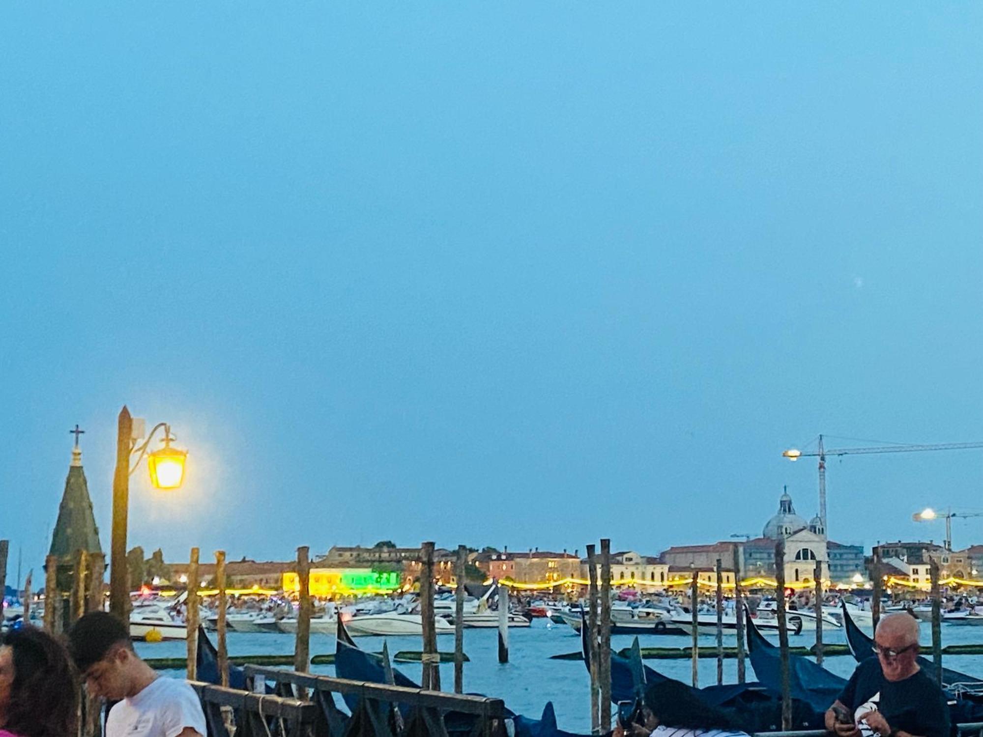 Multiproprieta Venezia Apartment ภายนอก รูปภาพ